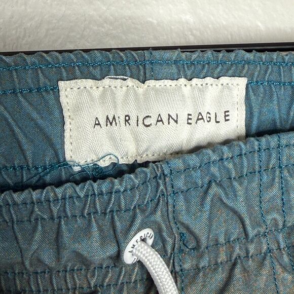 American Eagle Mens Swim Trunks Large Blue Pink Gradient Mountains Beach Resort - Picture 3 of 11